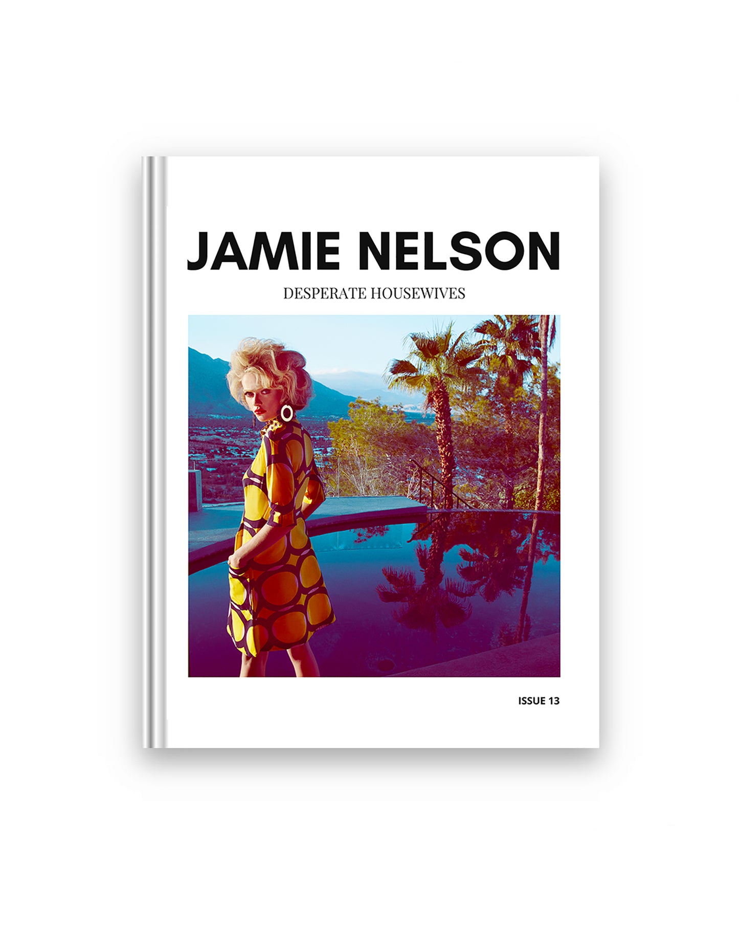 Book cover of 'Desperate Housewives' by Jamie Nelson with a woman in a yellow dress standing by a pool.
