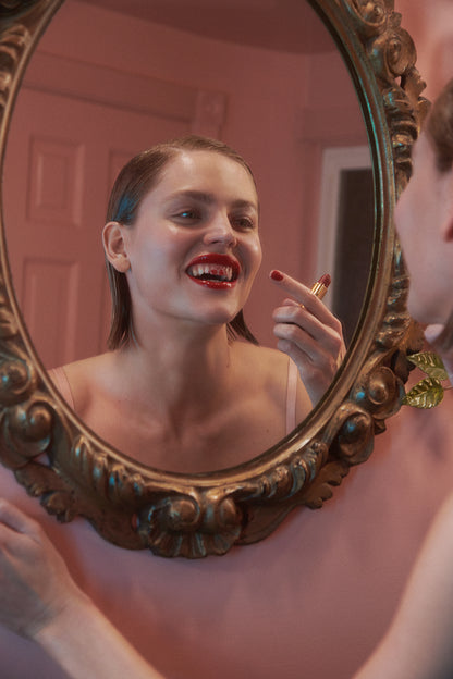 Lipstick Teeth